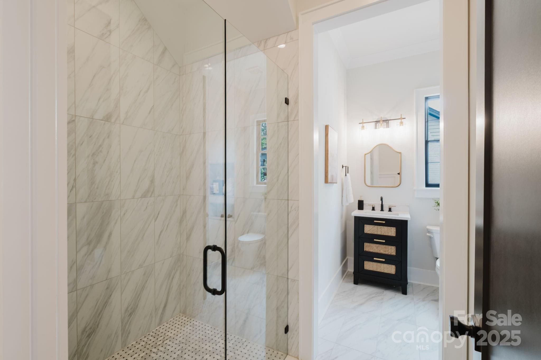 1625 Club Road Charlotte, NC 28205 - Photo 5 of 31 a bathroom with a shower