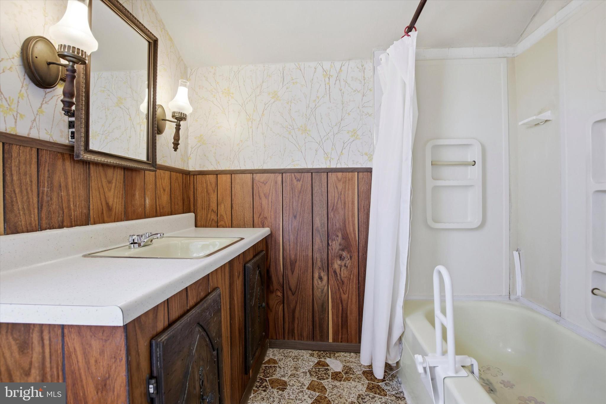 874 Edge Hill Road Glenside, PA 19038 - Photo 12 of 15