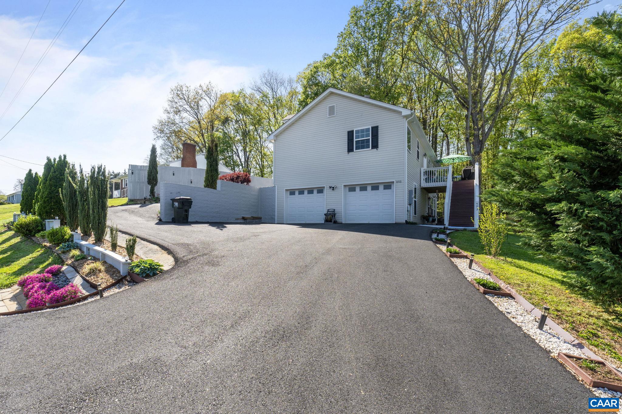 493 Locust Lane Ruckersville, VA 22968 - Photo 4 of 37 Gallery Image 4