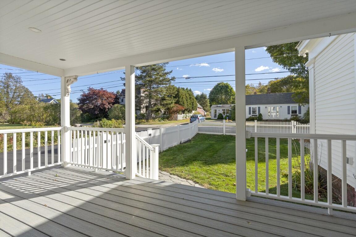 22 School Street Boothbay, ME 04544 - Photo 19 of 72 24