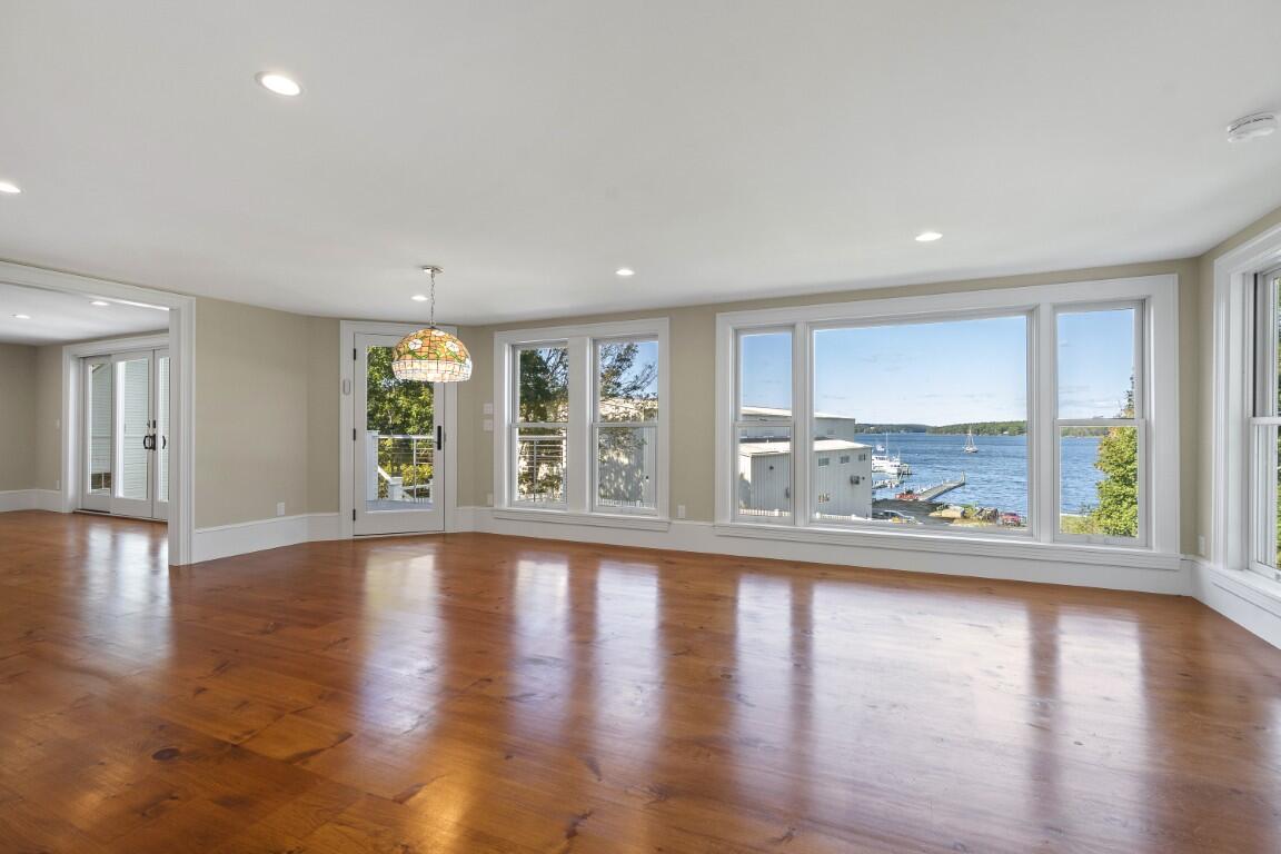 22 School Street Boothbay, ME 04544 - Photo 20 of 72 26