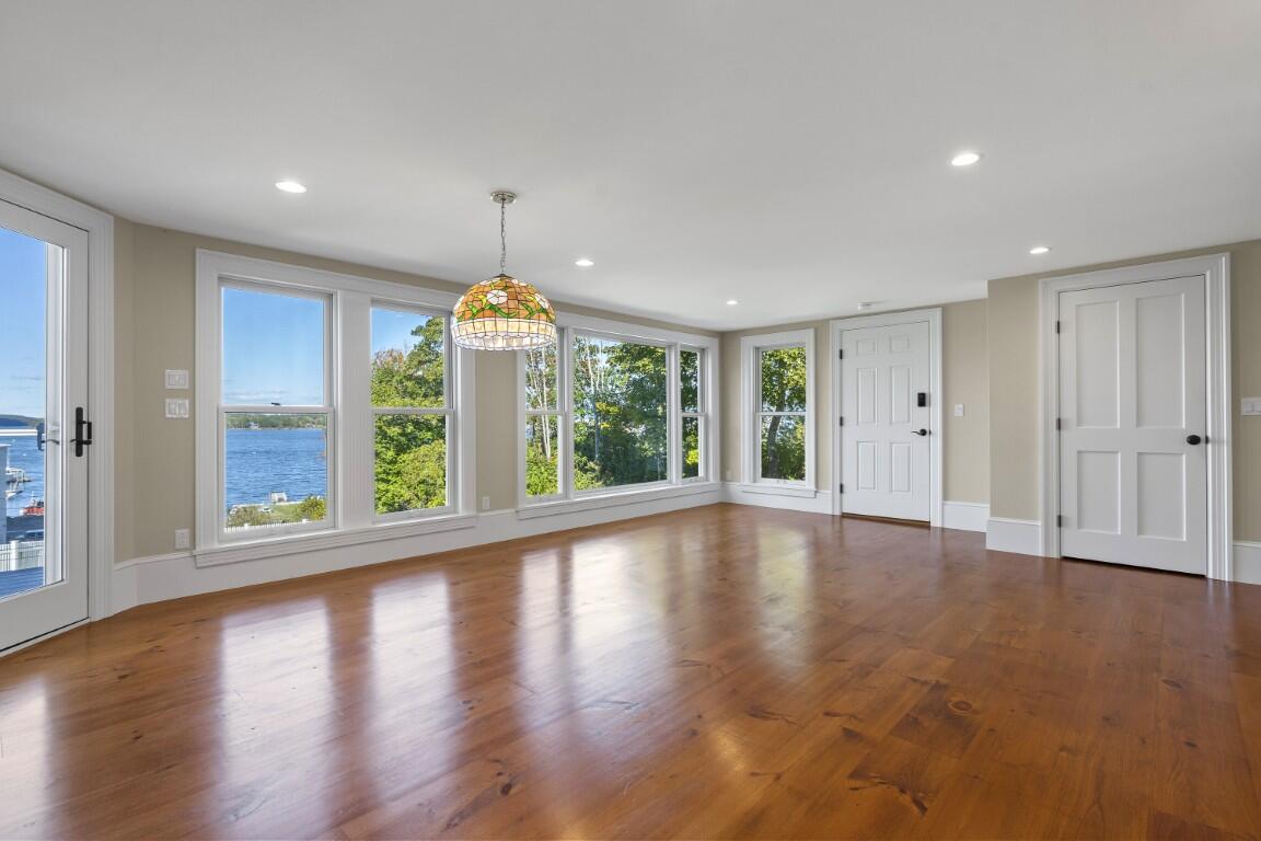 22 School Street Boothbay, ME 04544 - Photo 21 of 72 27