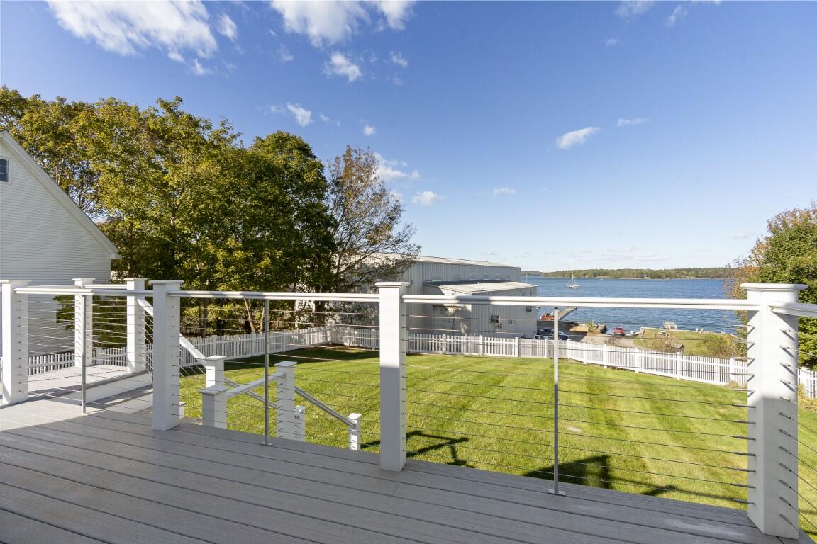 22 School Street Boothbay, ME 04544 - Photo 25 of 72 31