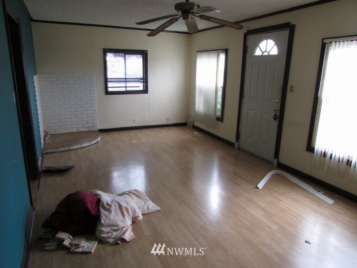 500 Pelly Avenue North Renton, WA 98057 - Photo 2 of 22 Gallery Image 2