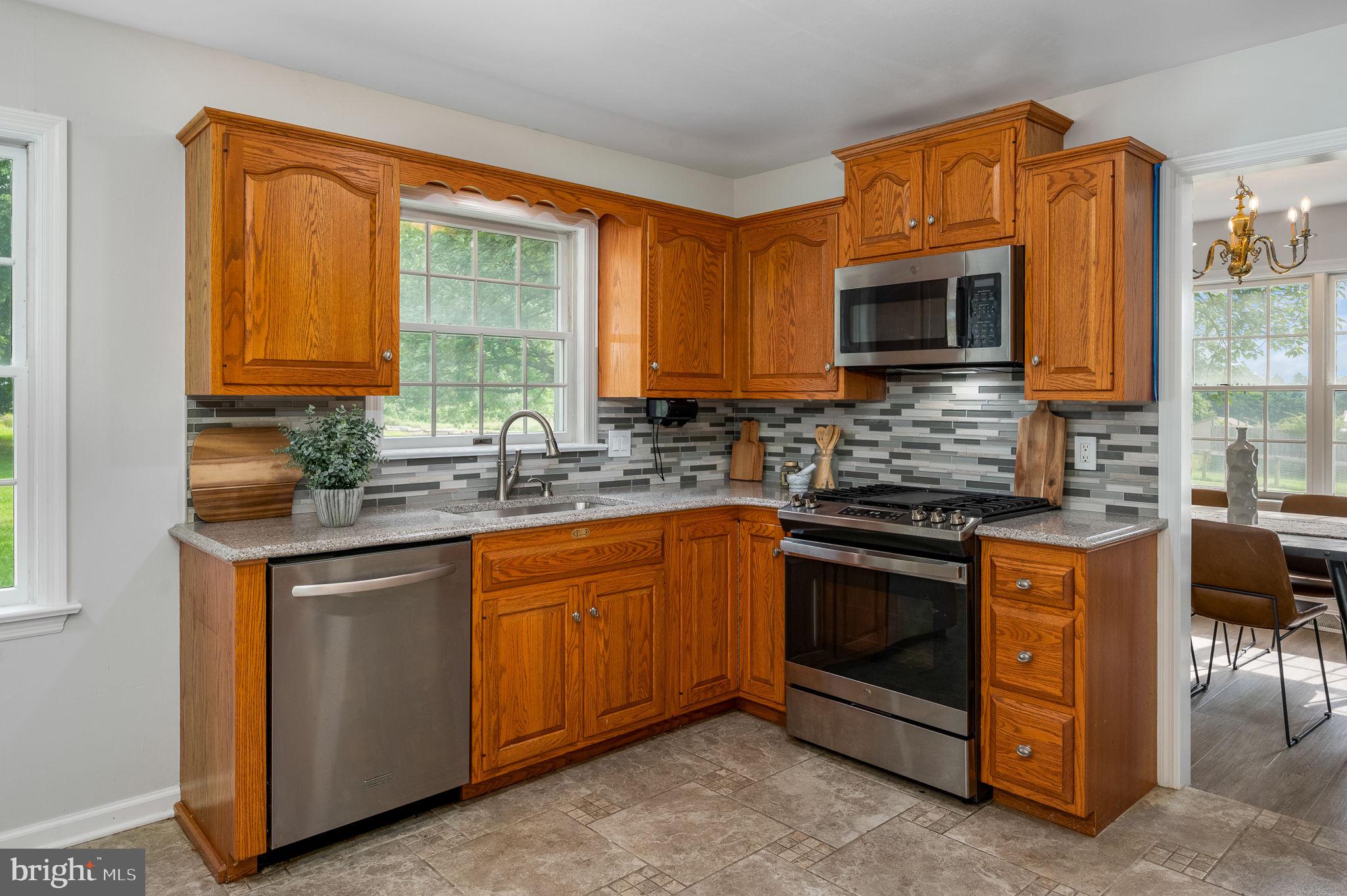2405 Strasburg Road Coatesville, PA 19320 - Photo 4 of 27 Gallery Image 4