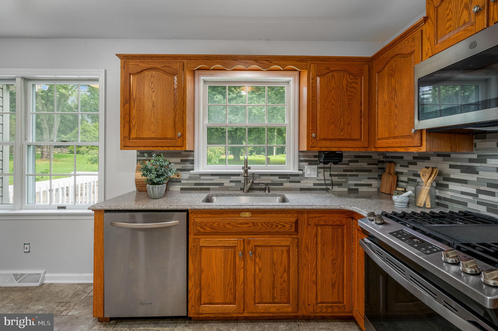 2405 Strasburg Road Coatesville, PA 19320 - Photo 5 of 27 Gallery Image 5