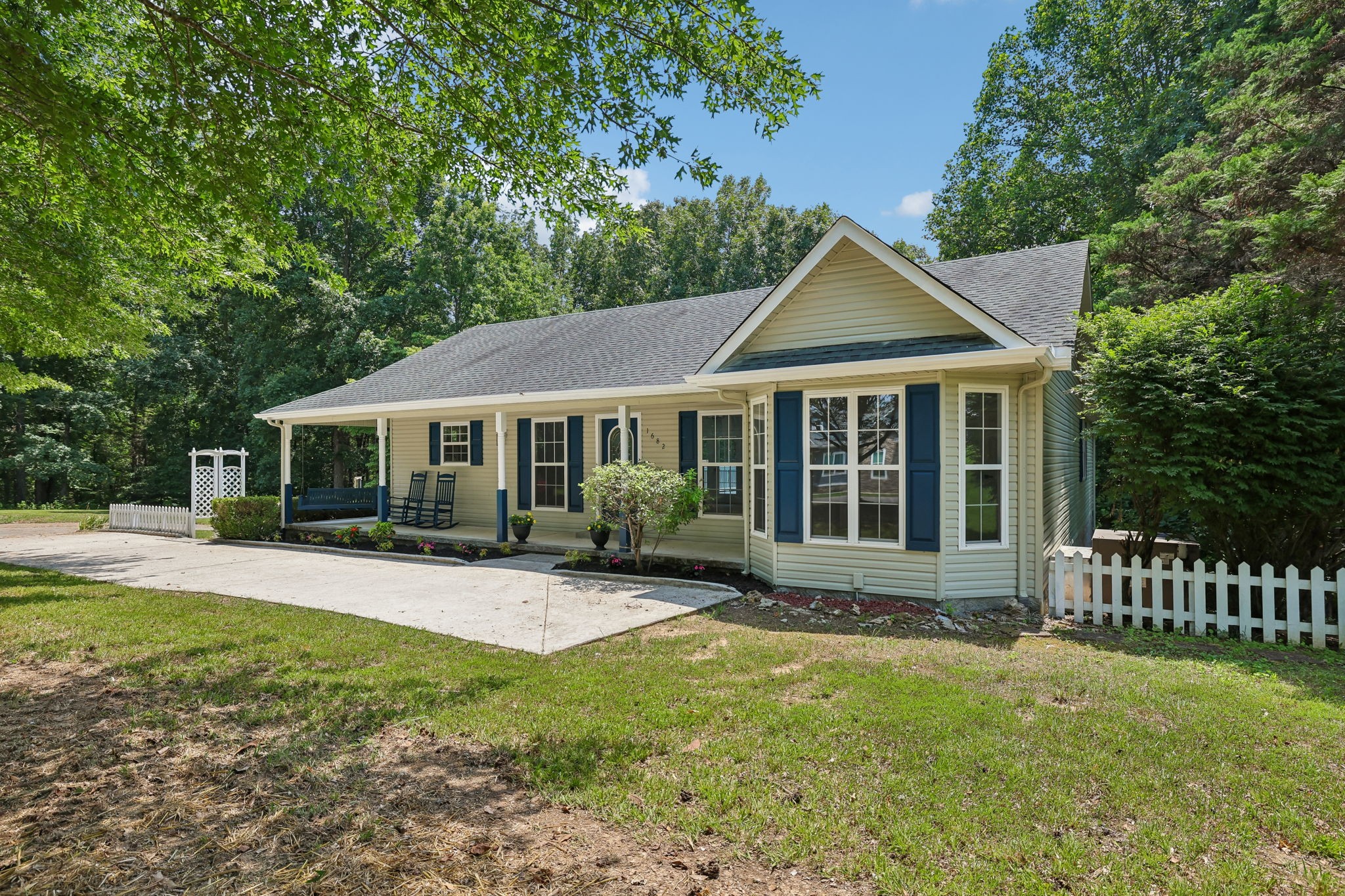 1682 Ridgeview Run Lynchburg, TN 37352 - Photo 2 of 67