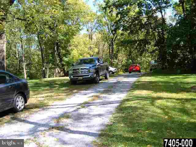 4047 Fox Run Road Dover, PA 17315 - Photo 13 of 17 Gallery Image 13