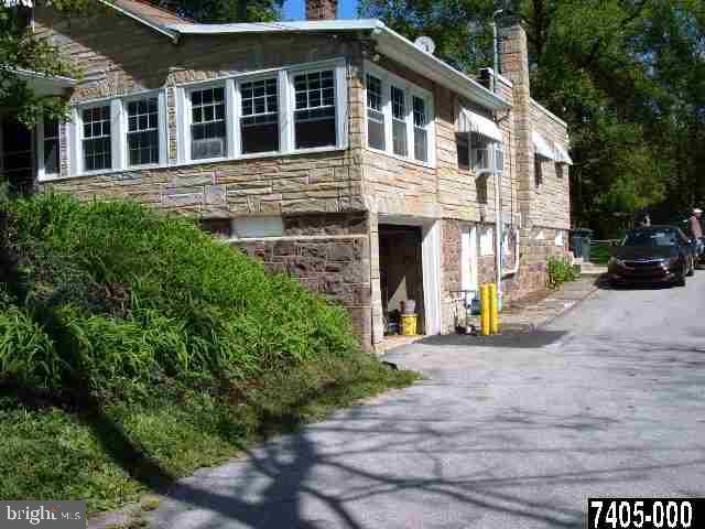 4047 Fox Run Road Dover, PA 17315 - Photo 3 of 17 Gallery Image 3