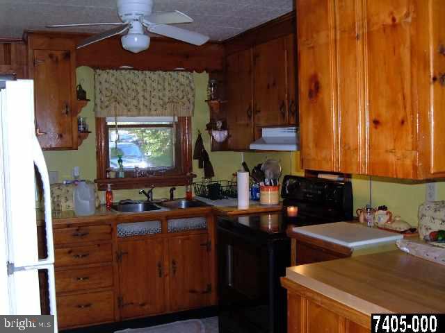 4047 Fox Run Road Dover, PA 17315 - Photo 8 of 17 Gallery Image 8