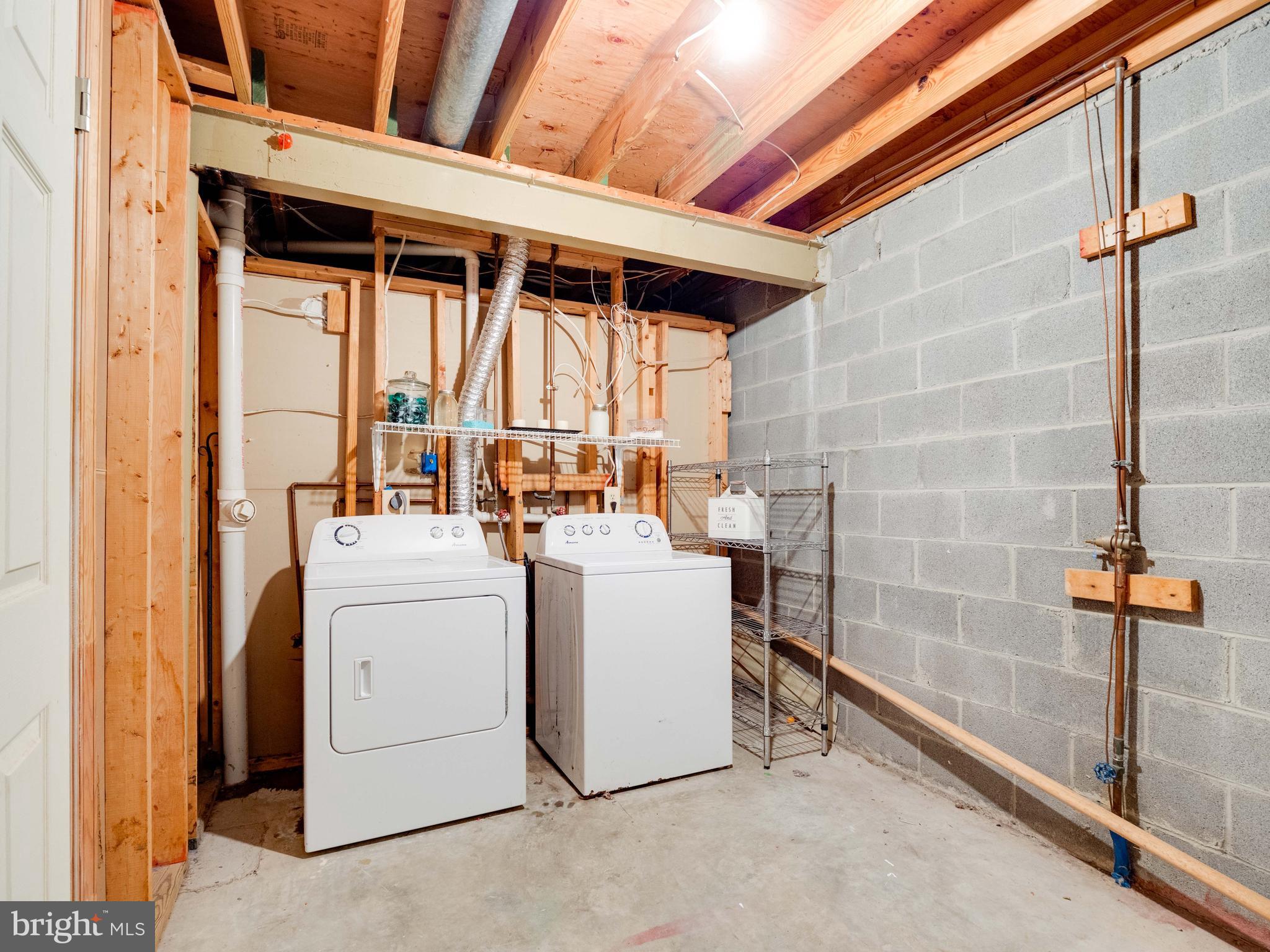 9002 Mulvaney Court Springfield, VA 22152 - Photo 28 of 44 Spacious laundry room