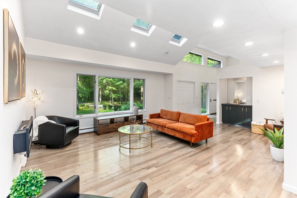 11 Running Stream Road Rehoboth, MA 02769 - Photo 12 of 42 Gallery Image 12