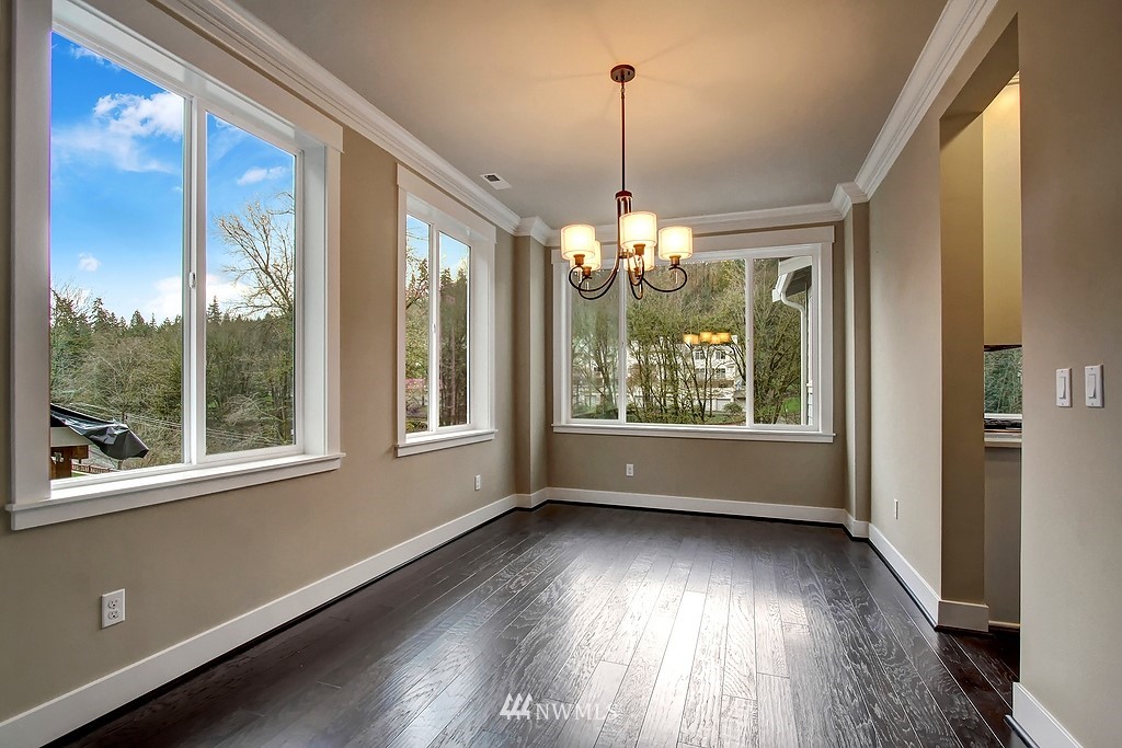 9914 Northeast 162nd Street Bothell, WA 98011 - Photo 5 of 17 Gallery Image 5