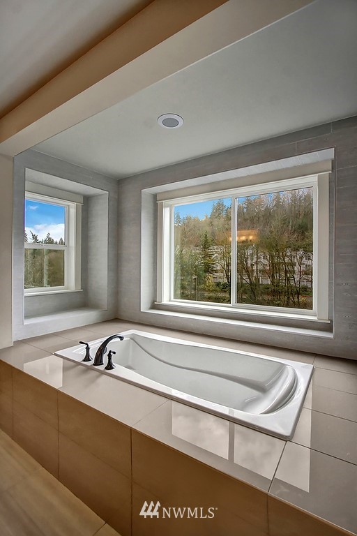 9914 Northeast 162nd Street Bothell, WA 98011 - Photo 9 of 17 Gallery Image 9