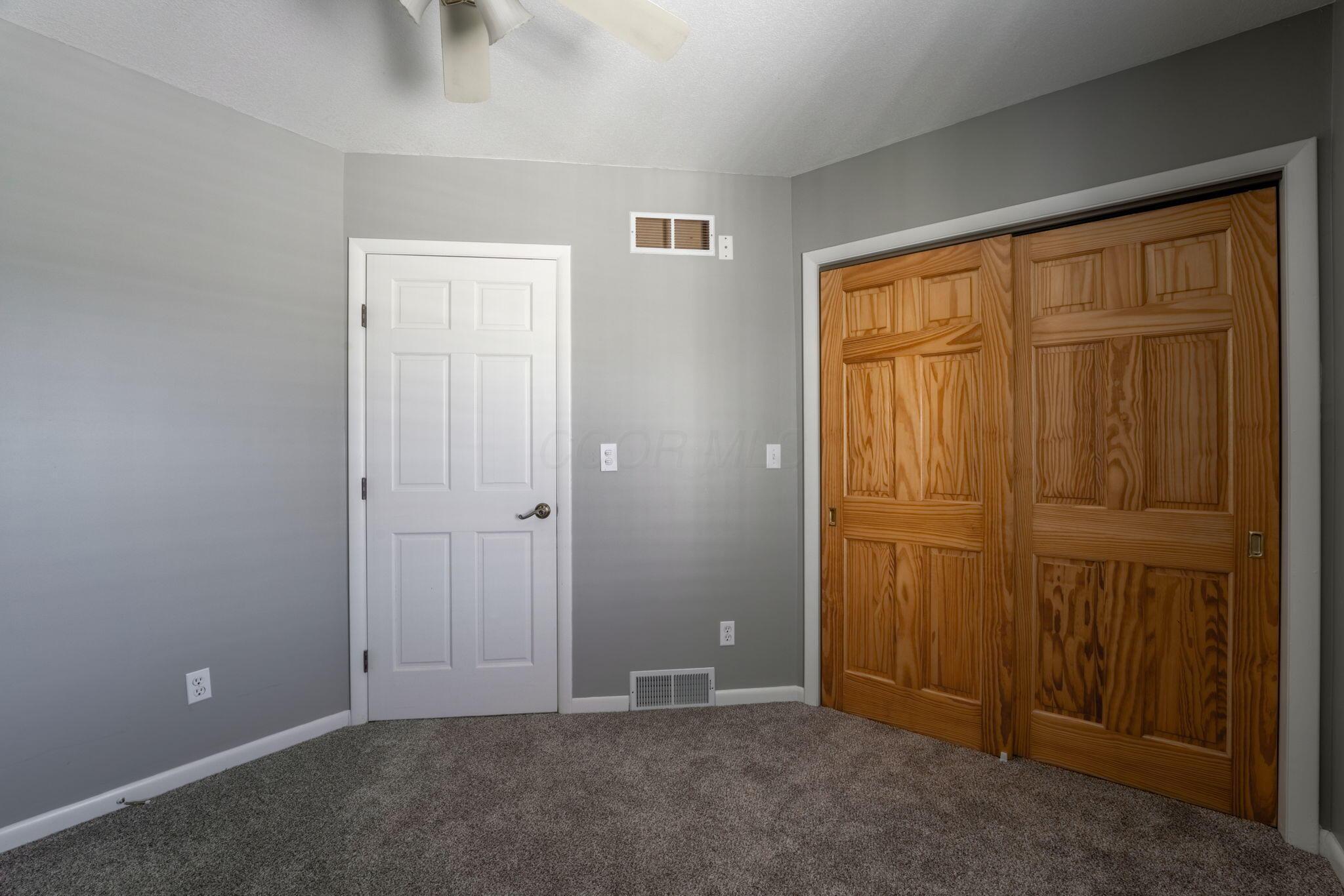 1687 Lake Drive Road Heath, OH 43056 - Photo 24 of 49 25-web-or-mls-DSC04638-HDR