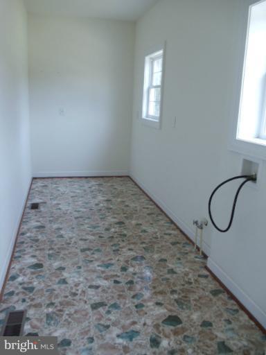 401 Headley Road Middletown, VA 22645 - Photo 13 of 30 Interior (General)