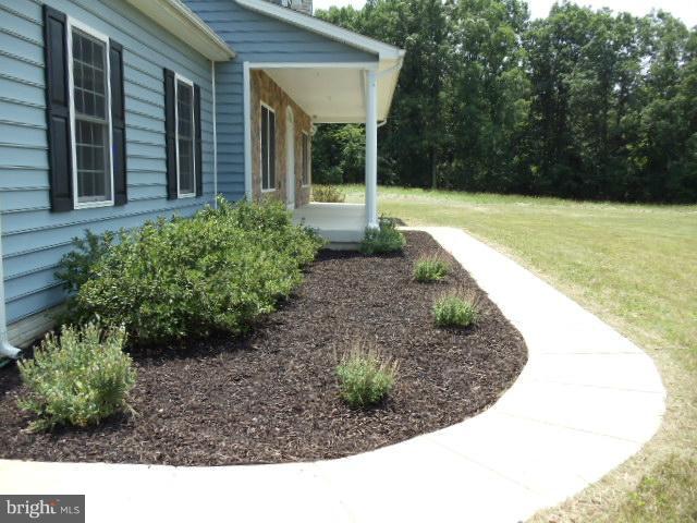 401 Headley Road Middletown, VA 22645 - Photo 4 of 30 Exterior (Front)