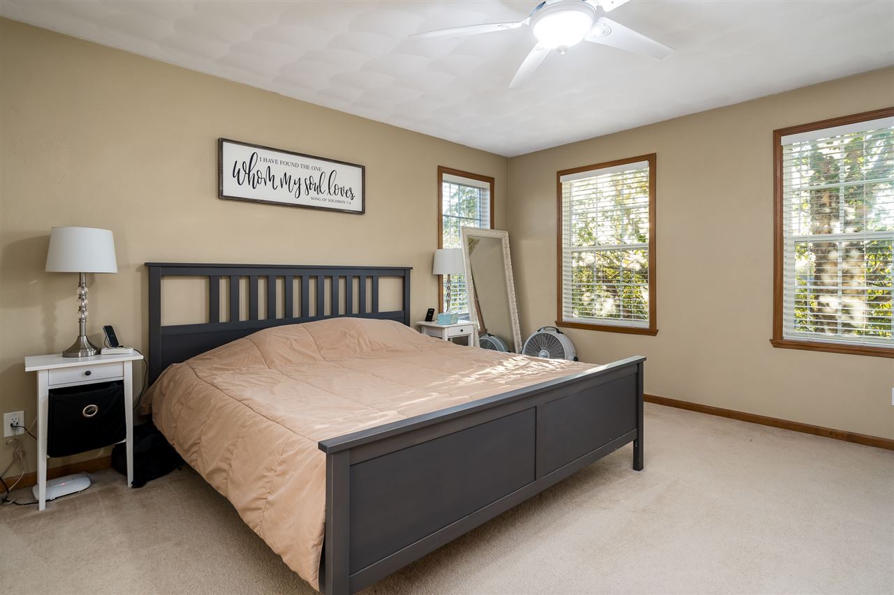 15639 Stonecrest Road South Beloit, IL 61080 - Photo 20 of 37 a bed sitting in a bedroom next to a window