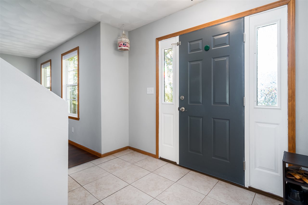 15639 Stonecrest Road South Beloit, IL 61080 - Photo 4 of 37