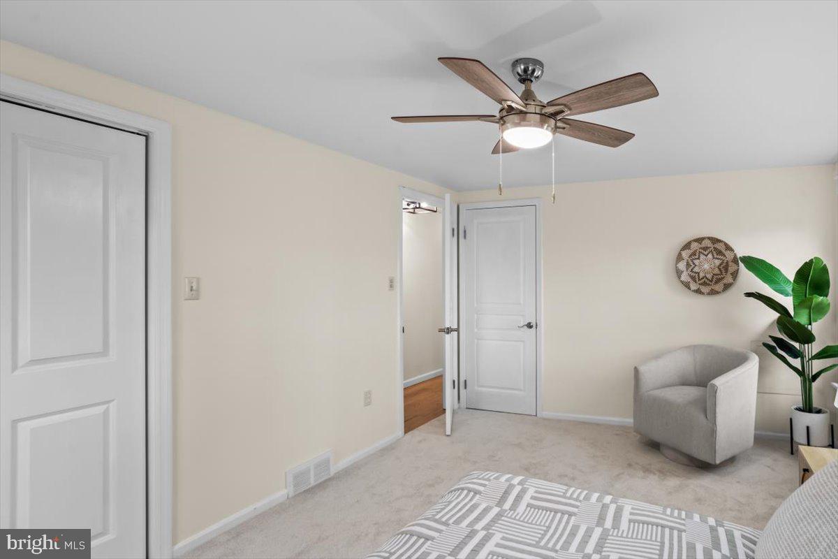 465 Amesbury Road Lancaster, PA 17601 - Photo 17 of 40 Primary Bedroom