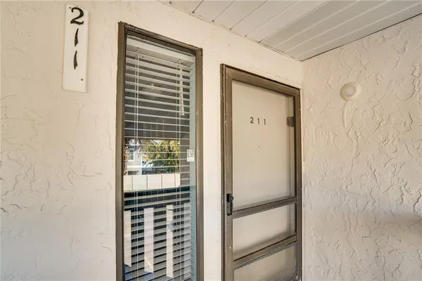 $545,500 | 1801 Gulf Drive North, Unit 211, Bradenton Beach, FL 34217