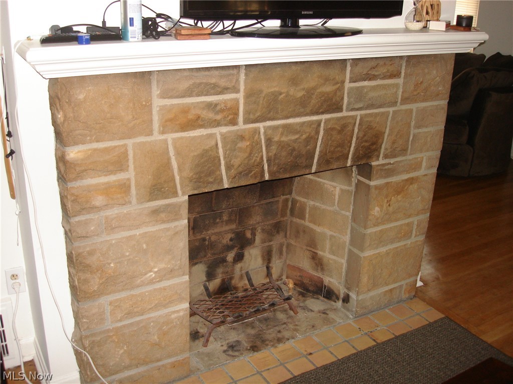 3744 Warren Road Cleveland, OH 44111 - Photo 11 of 21 Gallery Image 11