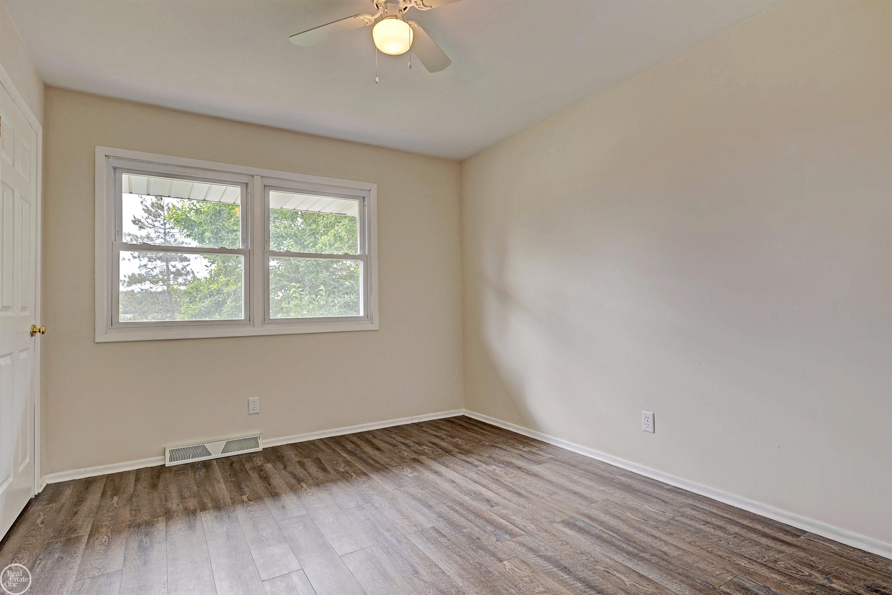 1180 West Curtis Road Saginaw, MI 48601 - Photo 29 of 71