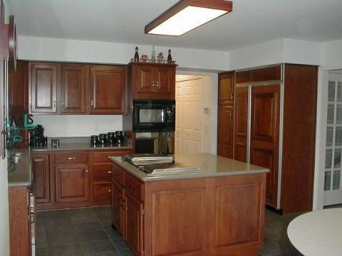 1638 Farnborough Drive Rochester, MI 48307 - Photo 5 of 9 822542-4.JPG
