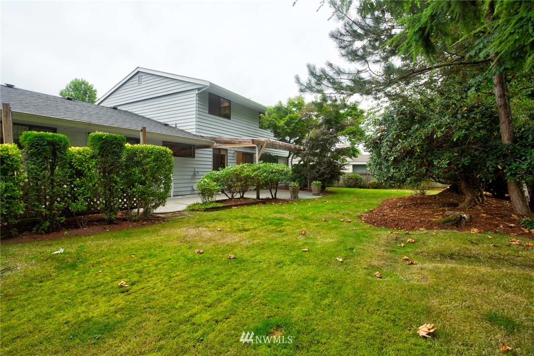 8927 Northeast 192nd Place Bothell, WA 98011 - Photo 18 of 18 Gallery Image 18