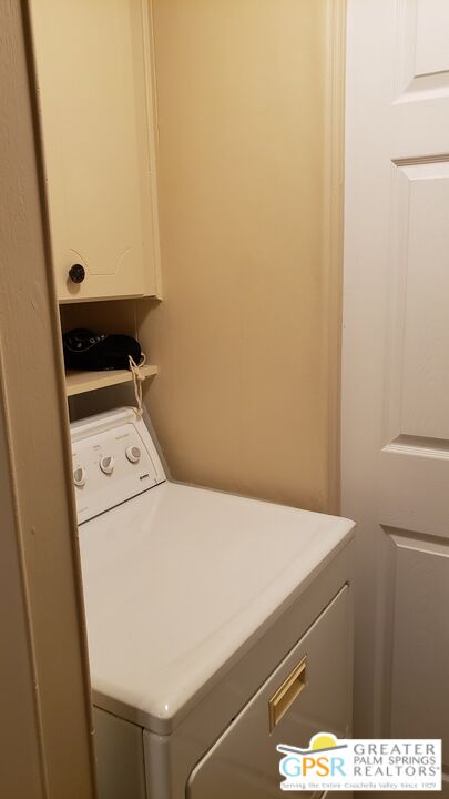 374 Buffalo Road Cathedral City, CA 92234 - Photo 23 of 33 a utility room with dryer and washer