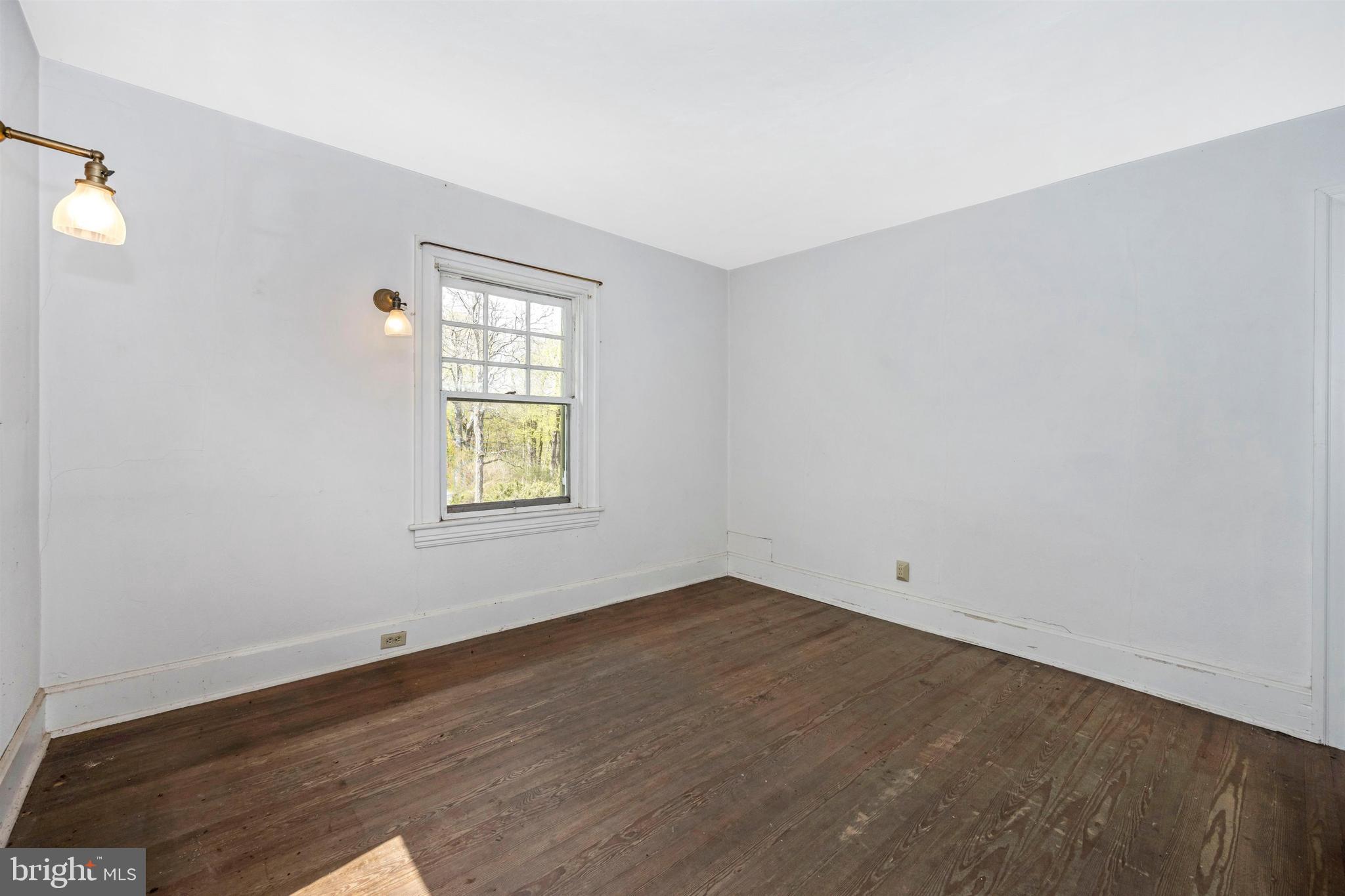 5816 Rowland Road Cascade, MD 21719 - Photo 12 of 74 Room with a southern view
