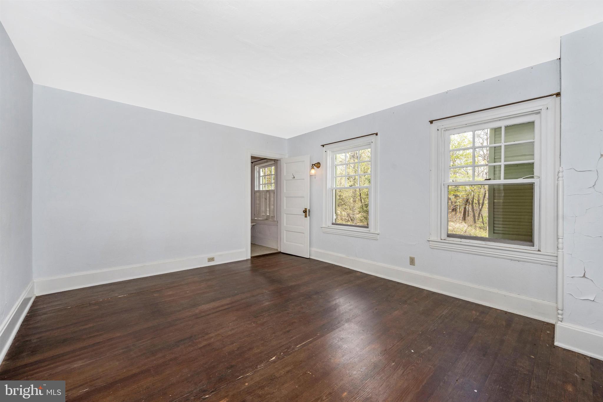 5816 Rowland Road Cascade, MD 21719 - Photo 27 of 74 Room with a Western view