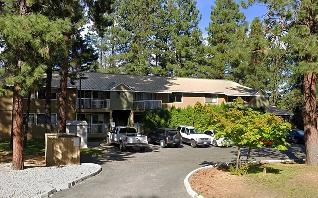 $900 | 906 West 2nd Street, Cle Elum, WA 98922