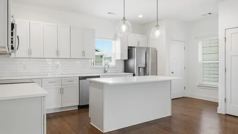 $675,000 | 1633 54th Avenue North, Unit 15, Nashville, TN 37209