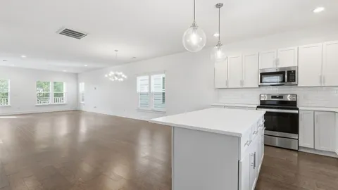 $675,000 | 1633 54th Avenue North, Unit 15, Nashville, TN 37209
