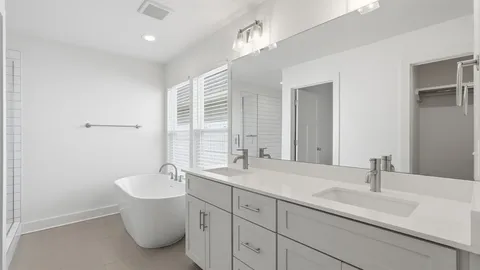 $675,000 | 1633 54th Avenue North, Unit 15, Nashville, TN 37209