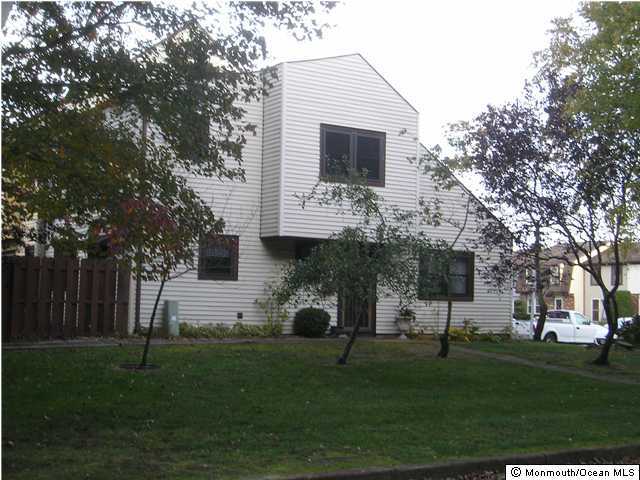 202 Greenwood Loop Road Brick, NJ 08724 - Photo 1 of 3 Primary Photo