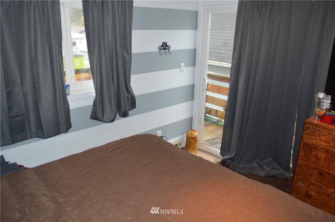843 Fowler Street Raymond, WA 98577 - Photo 10 of 10 Gallery Image 10