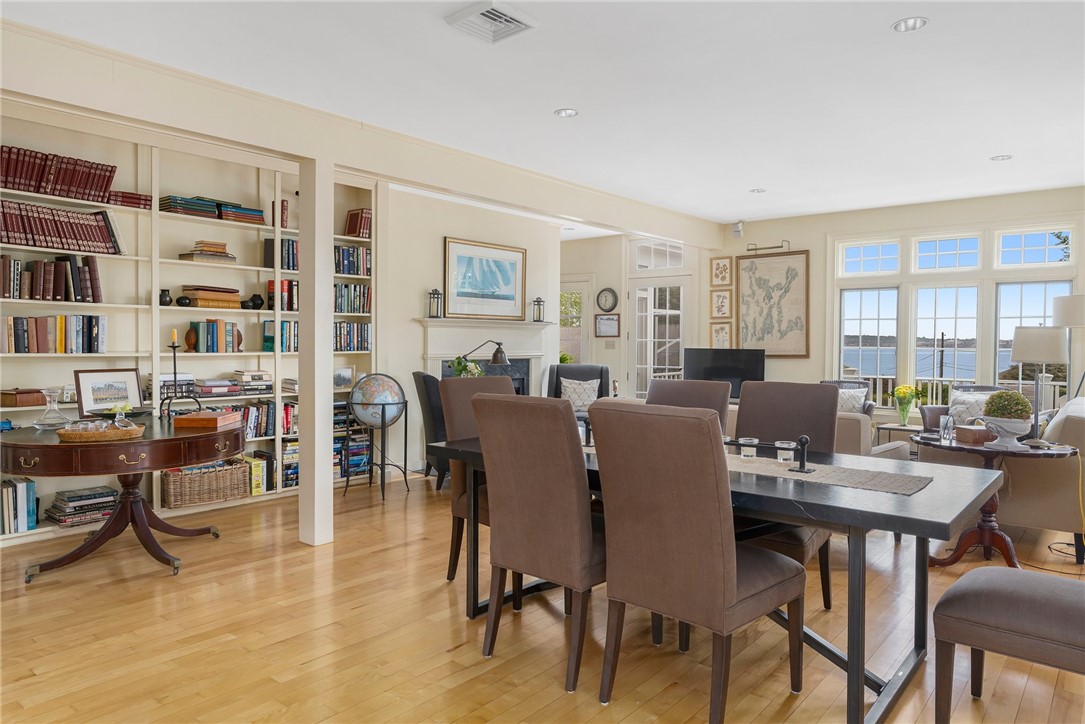 34 Decatur Avenue Jamestown, RI 02835 - Photo 10 of 40 Open living and dining room off of entrance