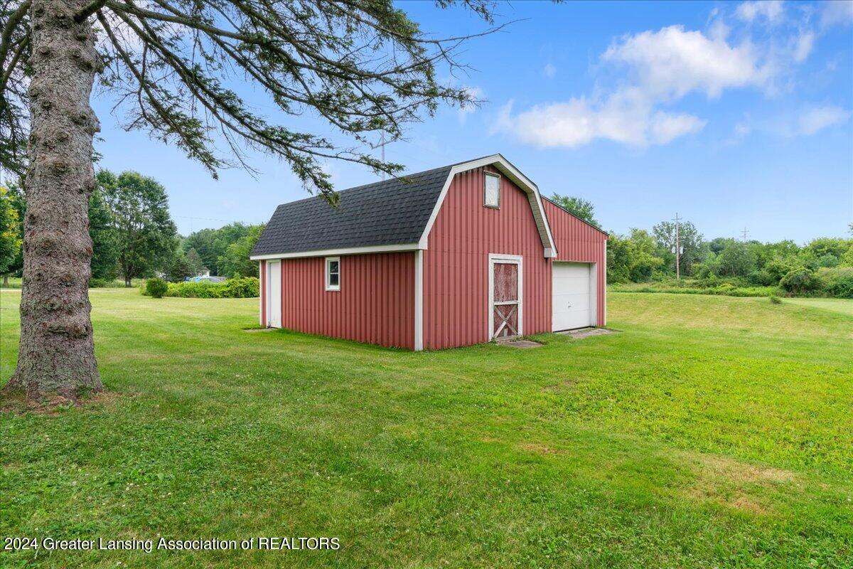 6919 Williams Road Lansing, MI 48911 - Photo 34 of 46 28-Media Jett-14