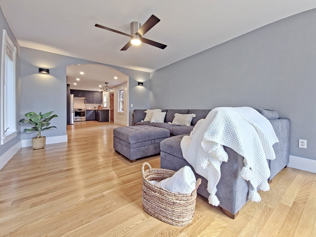 10 Squeteague Harbor Road Bourne, MA 02534 - Photo 14 of 41 a living room with furniture