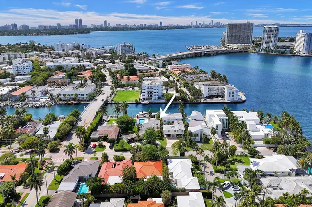 $5,950,000 | 1020 South Shore Drive, Miami Beach, FL 33141