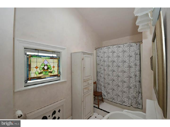 847 Beechwood Road Havertown, PA 19083 - Photo 12 of 20 Gallery Image 12
