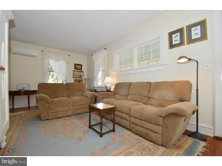 847 Beechwood Road Havertown, PA 19083 - Photo 4 of 20 Gallery Image 4