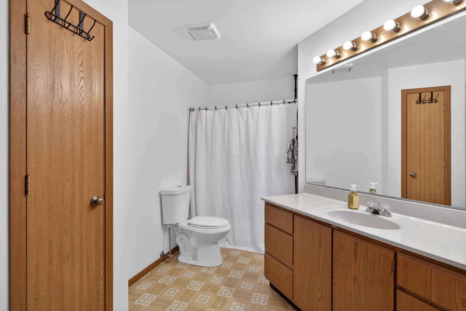 7606 West Saint Francis Road Frankfort, IL 60423 - Photo 16 of 29