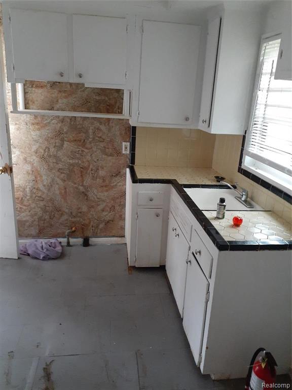 14551 Evergreen Road Detroit, MI 48223 - Photo 3 of 6