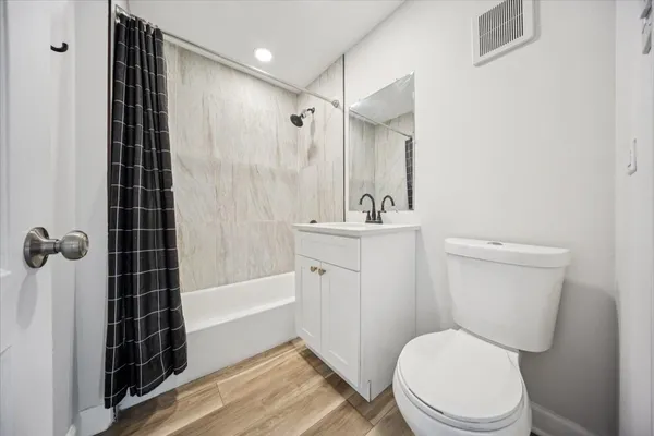 $149,900 | 12026 South Kildare Avenue, Unit 21, Alsip, IL 60803