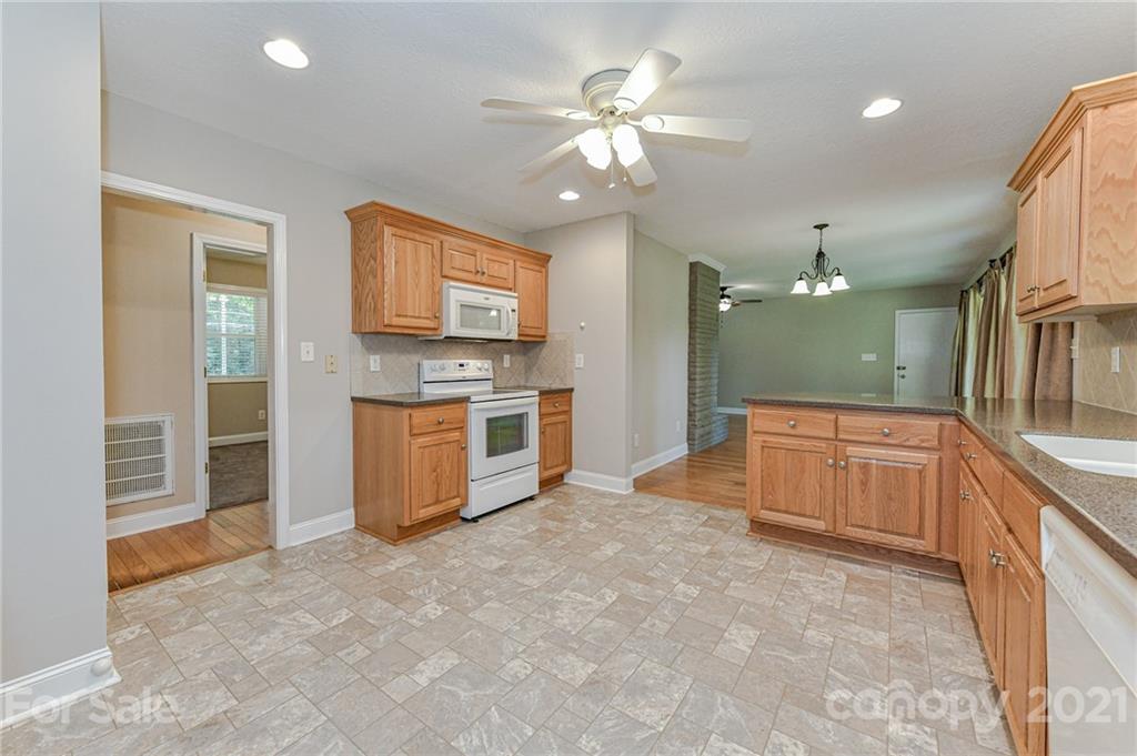 12460 Bethel Church Road Midland, NC 28107 - Photo 10 of 29 Gallery Image 10