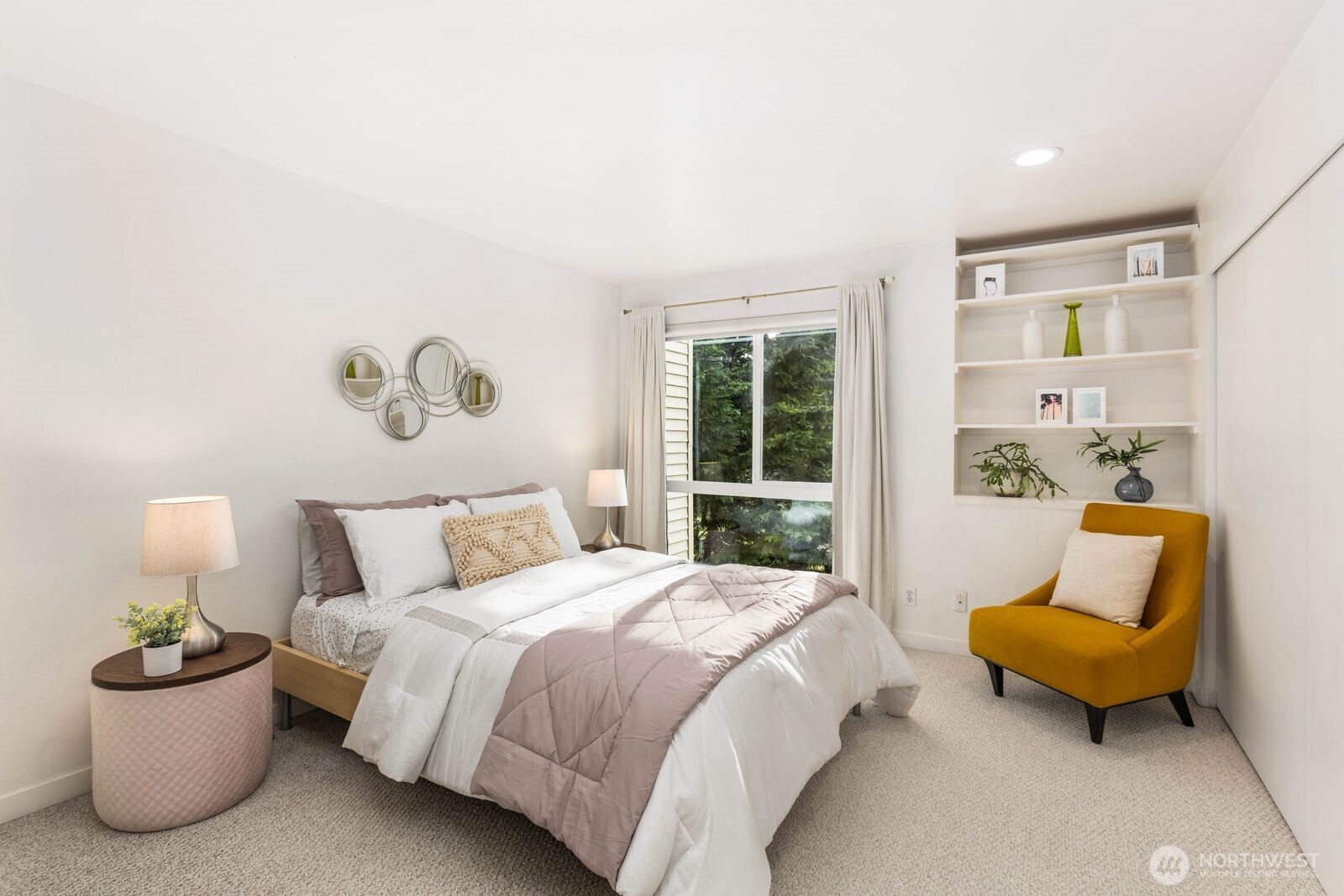 10237 Southeast 3rd Street, Unit 5 Bellevue, WA 98004 - Photo 19 of 35