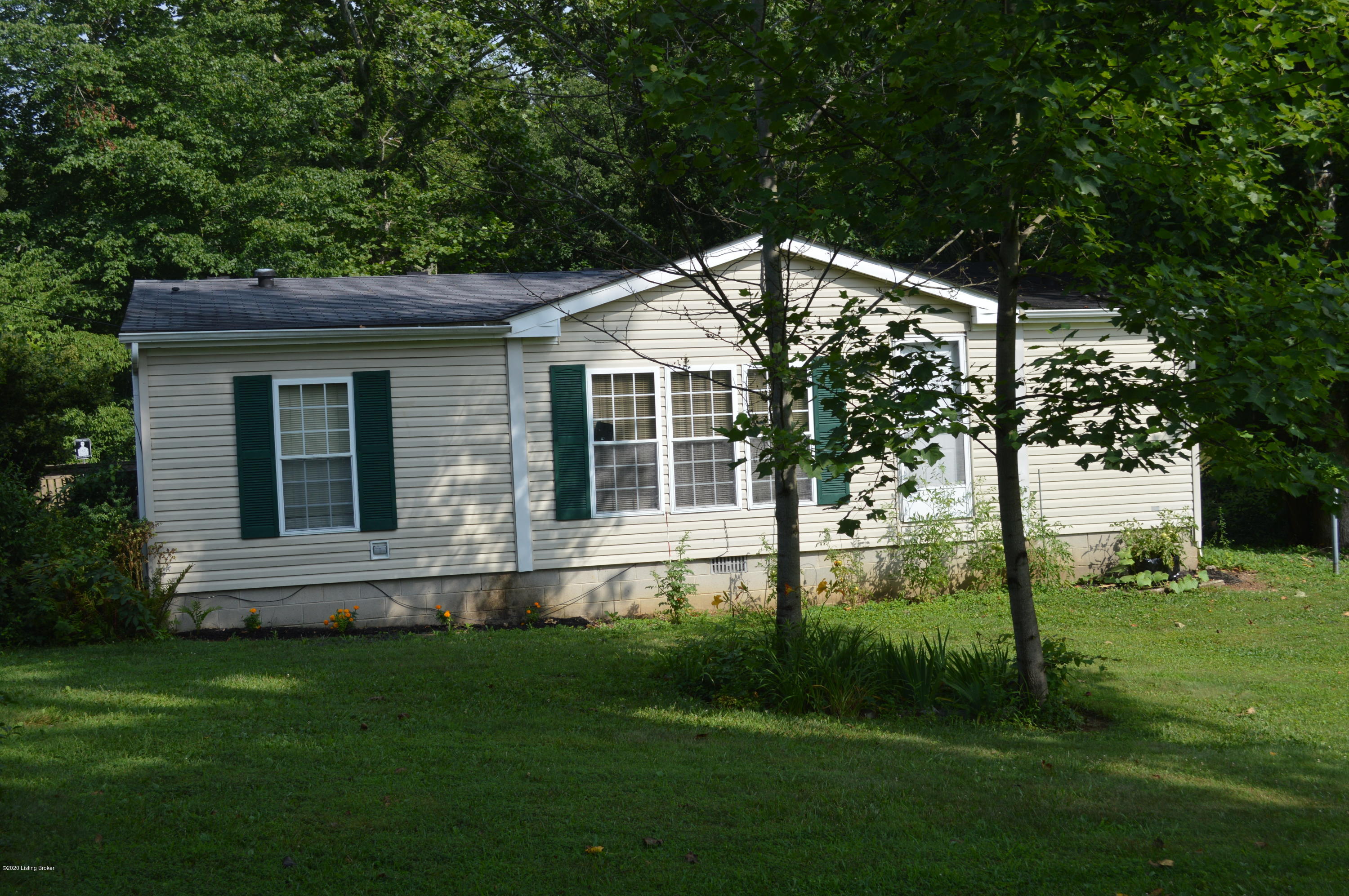468 Garriott Road Bedford, KY 40006 - Photo 20 of 42 DSC_0150